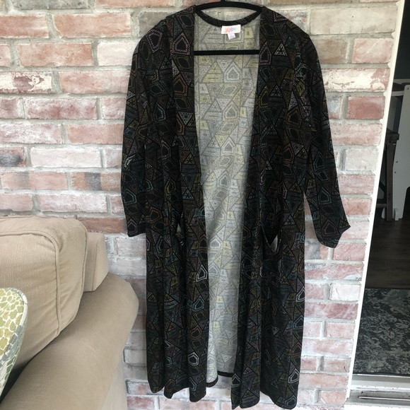 LuLaRoe L Sarah -Black with geometric designs - Picture 1 of 4